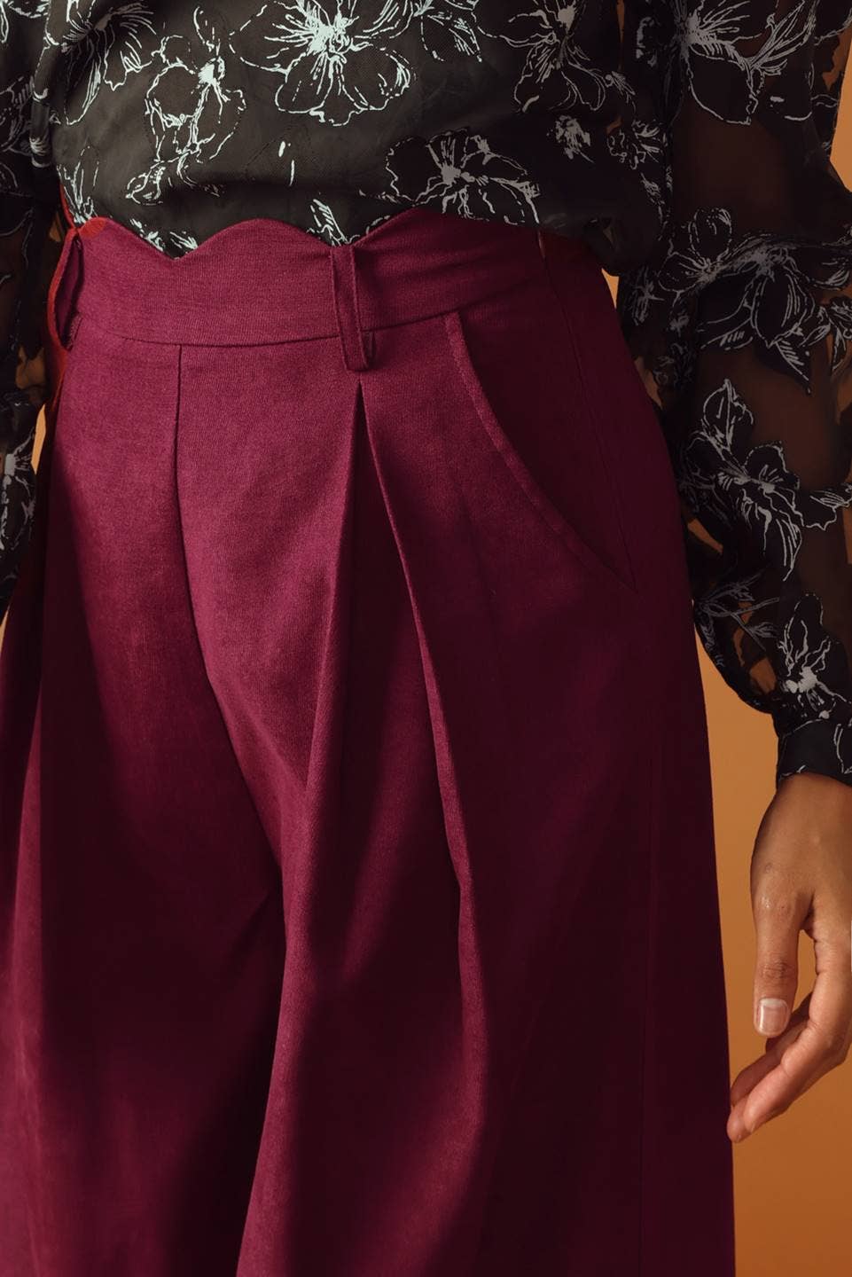 Corduroy Scallop Waistline Pants